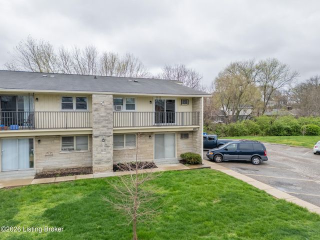 3510 Paragon Ct 10, Louisville, KY 40218