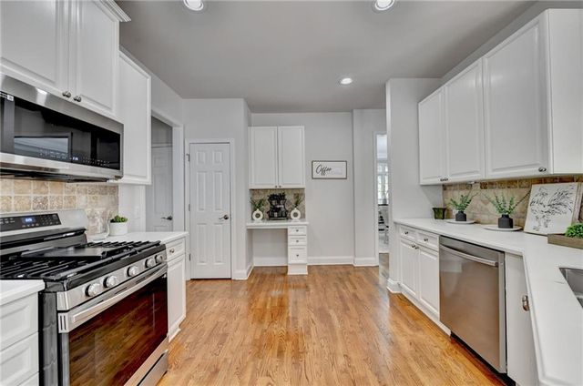 455 Hillcrest View Drive, Suwanee, GA 30024
