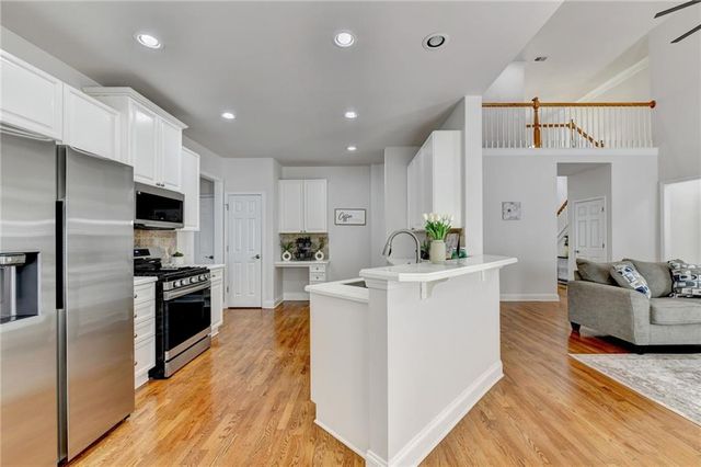455 Hillcrest View Drive, Suwanee, GA 30024