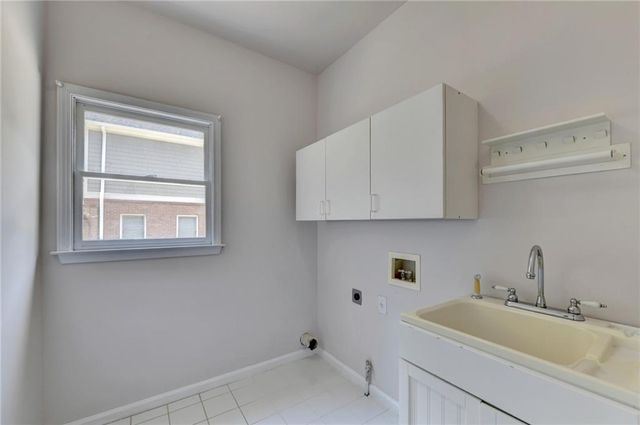 455 Hillcrest View Drive, Suwanee, GA 30024