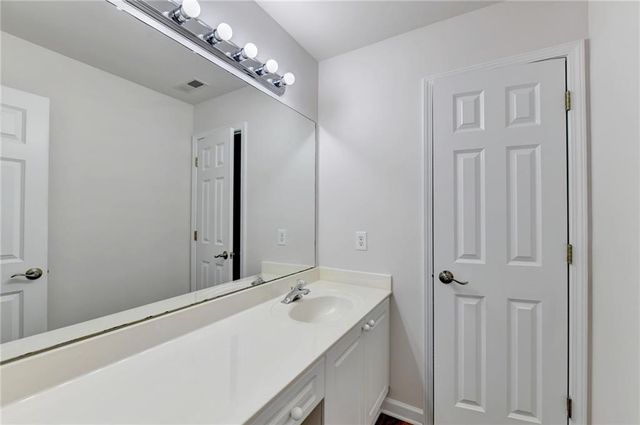 455 Hillcrest View Drive, Suwanee, GA 30024