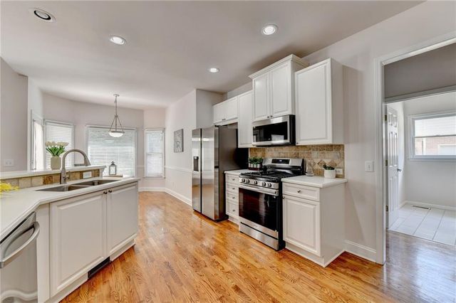 455 Hillcrest View Drive, Suwanee, GA 30024