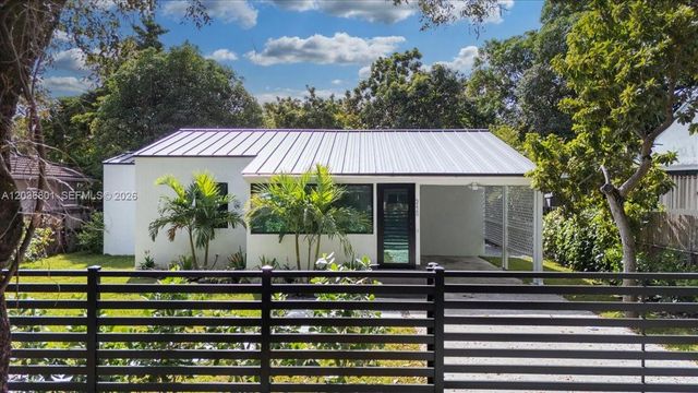5220 SW 6th St 0, Miami, FL 33134