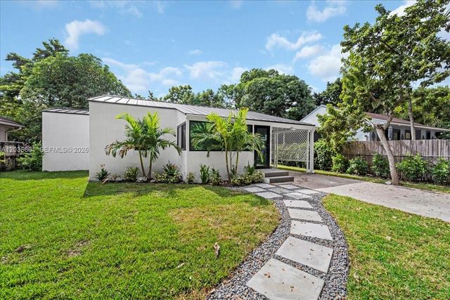 5220 SW 6th St 0, Miami, FL 33134