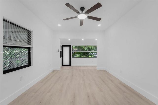 5220 SW 6th St 0, Miami, FL 33134