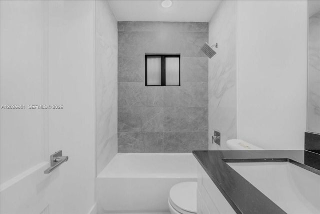 5220 SW 6th St 0, Miami, FL 33134