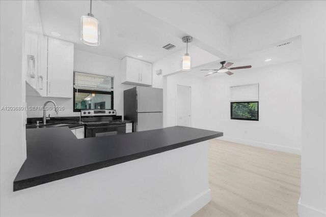 5220 SW 6th St 0, Miami, FL 33134