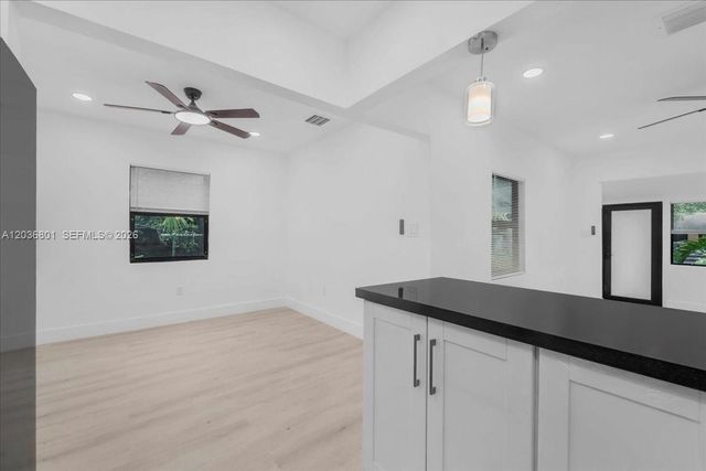 5220 SW 6th St 0, Miami, FL 33134