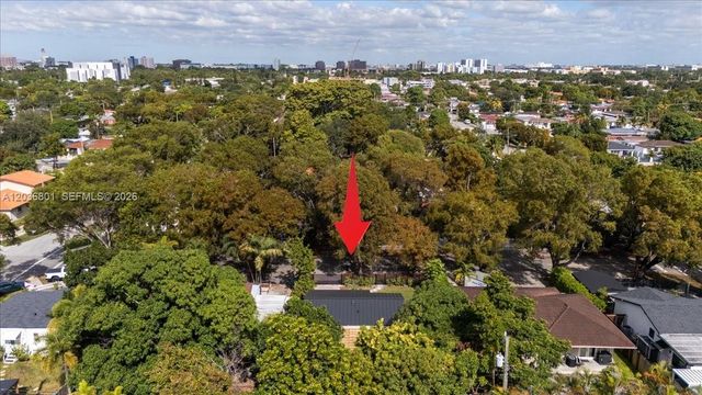 5220 SW 6th St 0, Miami, FL 33134