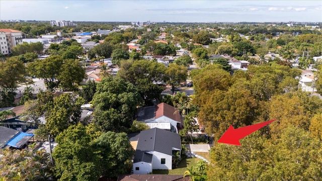 5220 SW 6th St 0, Miami, FL 33134