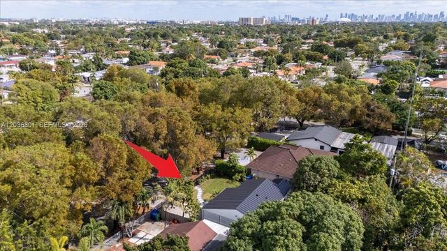 5220 SW 6th St 0, Miami, FL 33134