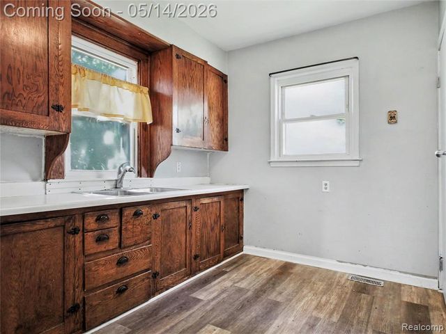 8089 Miller Road, Swartz Creek, MI 48473