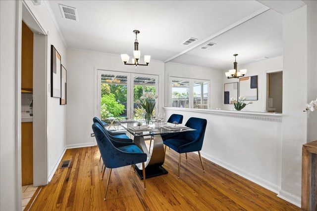 820 Eighth Avenue, Redwood City, CA 94063