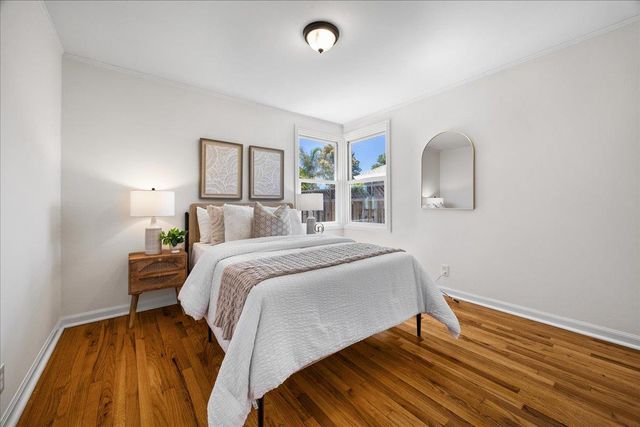 820 Eighth Avenue, Redwood City, CA 94063