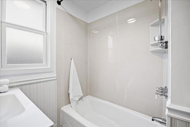 820 Eighth Avenue, Redwood City, CA 94063