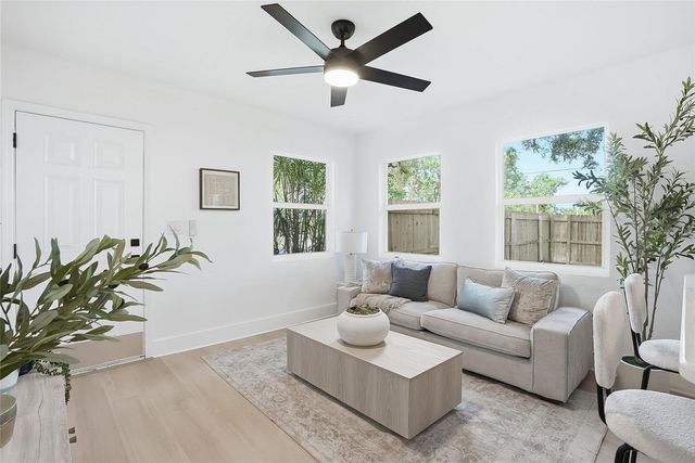 914 E CRAWFORD STREET, Tampa, FL 33604