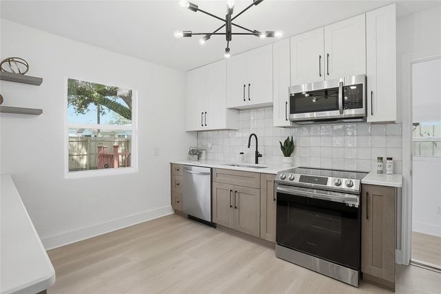 914 E CRAWFORD STREET, Tampa, FL 33604