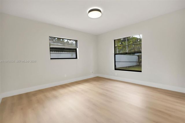 4141 NW 16th Ave, Oakland Park, FL 33309