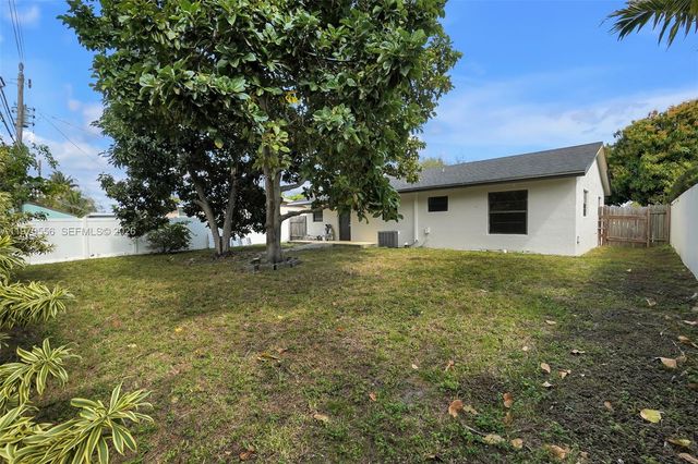 4141 NW 16th Ave, Oakland Park, FL 33309