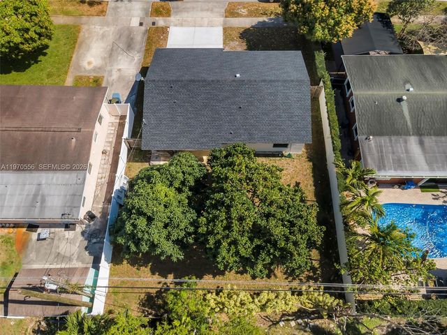 4141 NW 16th Ave, Oakland Park, FL 33309