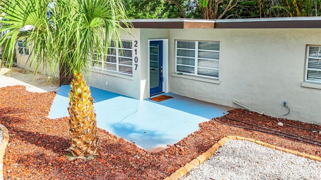 2107 PINE TERRACE, Sarasota, FL 34231