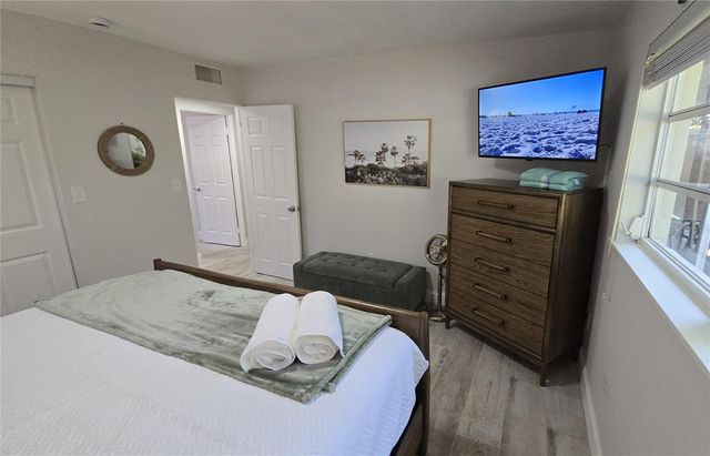 2107 PINE TERRACE, Sarasota, FL 34231