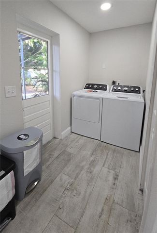 2107 PINE TERRACE, Sarasota, FL 34231