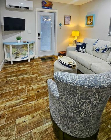 2107 PINE TERRACE, Sarasota, FL 34231