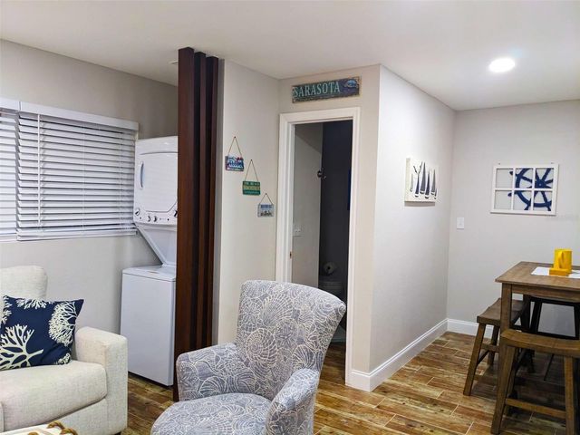 2107 PINE TERRACE, Sarasota, FL 34231