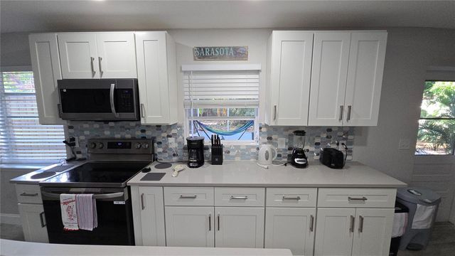 2107 PINE TERRACE, Sarasota, FL 34231