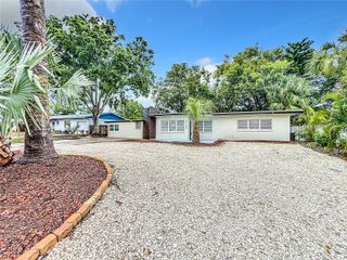 2107 PINE TERRACE, Sarasota, FL 34231