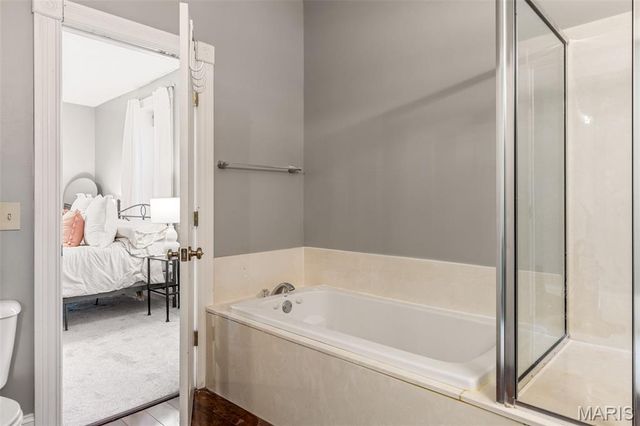 909 Victor Street, St Louis, MO 63104