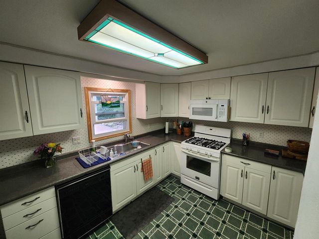 506 Doty Street, Edgerton, WI 53534