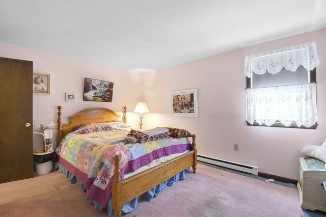 386 Redemption Rock Trl, Sterling, MA 01564