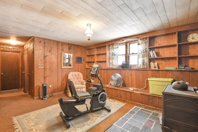 386 Redemption Rock Trl, Sterling, MA 01564