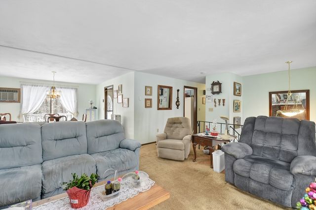 386 Redemption Rock Trl, Sterling, MA 01564