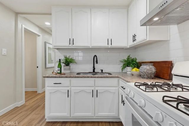 5435 Smiley Drive, Los Angeles, CA 90016