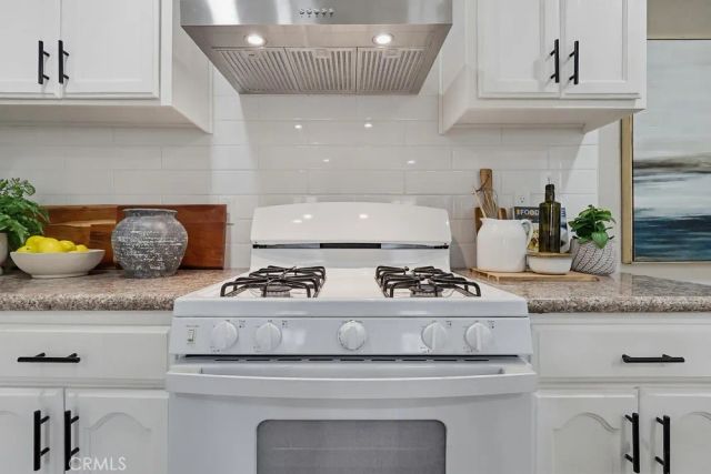 5435 Smiley Drive, Los Angeles, CA 90016