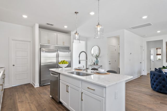 1029 Riverview Run, Madison, TN 37115