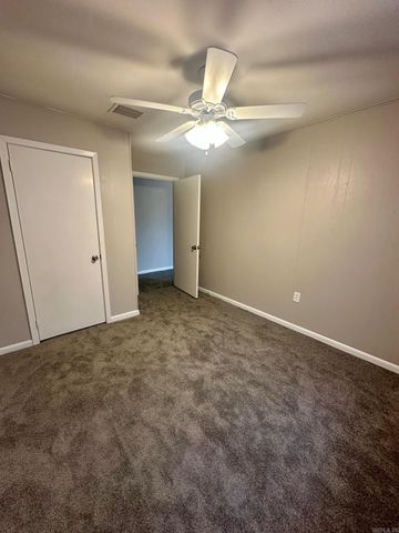 404 Melton Drive, Lonoke, AR 72086