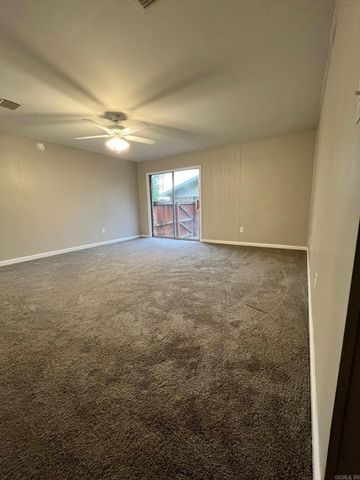 404 Melton Drive, Lonoke, AR 72086