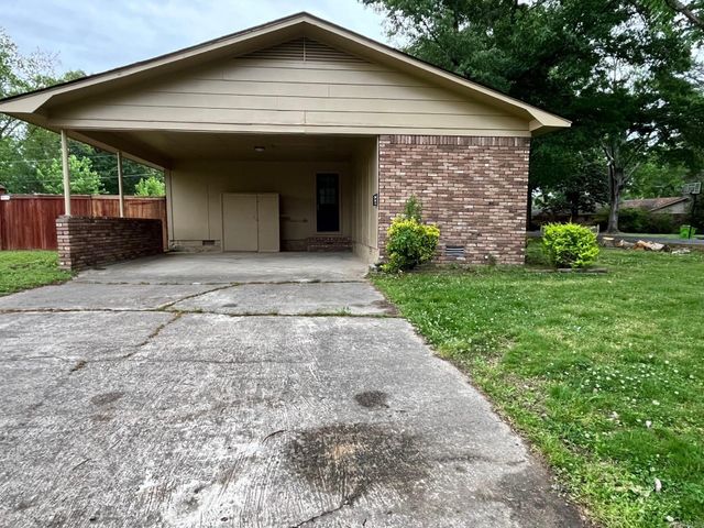 404 Melton Drive, Lonoke, AR 72086