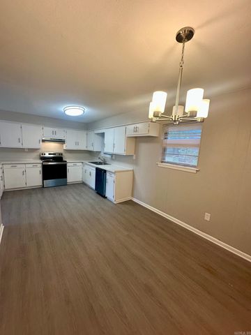 404 Melton Drive, Lonoke, AR 72086