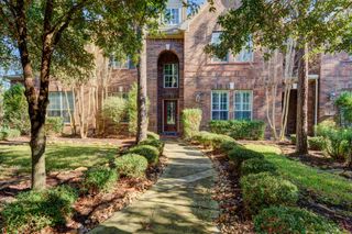 10 Bettina Lane, The Woodlands, TX 77382