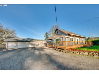 1107 PARK St, Woodland, WA 98674