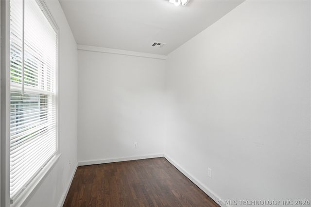 611 S Maryland Avenue, Claremore, OK 74017