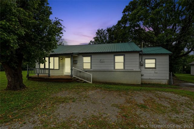611 S Maryland Avenue, Claremore, OK 74017