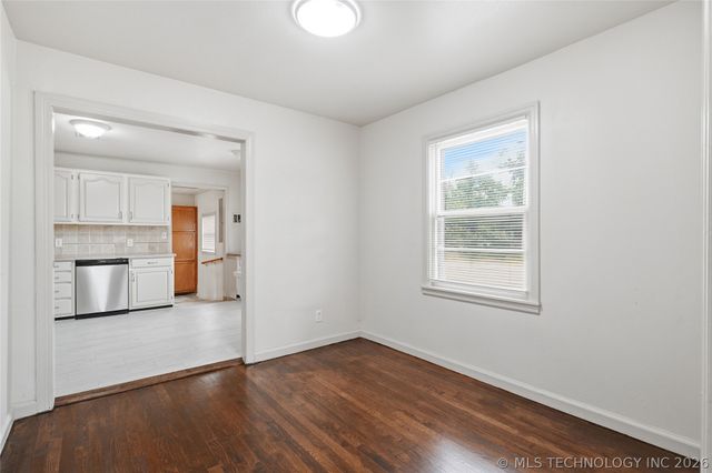 611 S Maryland Avenue, Claremore, OK 74017