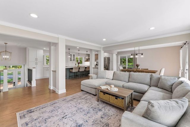 2312 Sheridan Hills Road, Wayzata, MN 55391