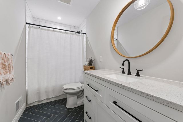 2312 Sheridan Hills Road, Wayzata, MN 55391